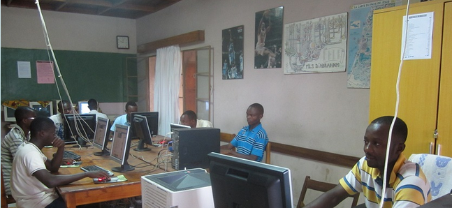 Kamenge Youth Centre Internet access